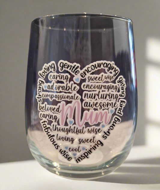 Mum "Heart" wine glass